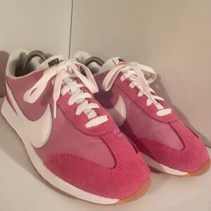 Nike Women's Pink and White Sneakers